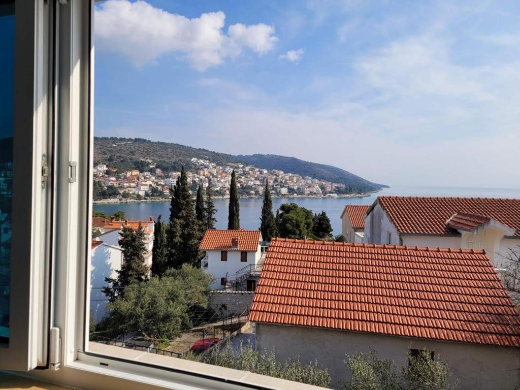 Gospino Apartment 1 Perfect For A Family Трогир Екстериор снимка